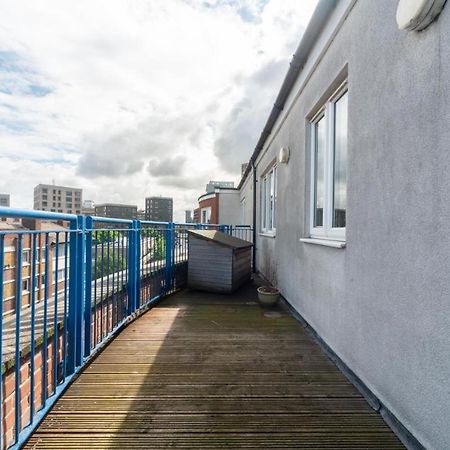 Lovely Penthouse Near Canary Wharf London Exterior photo