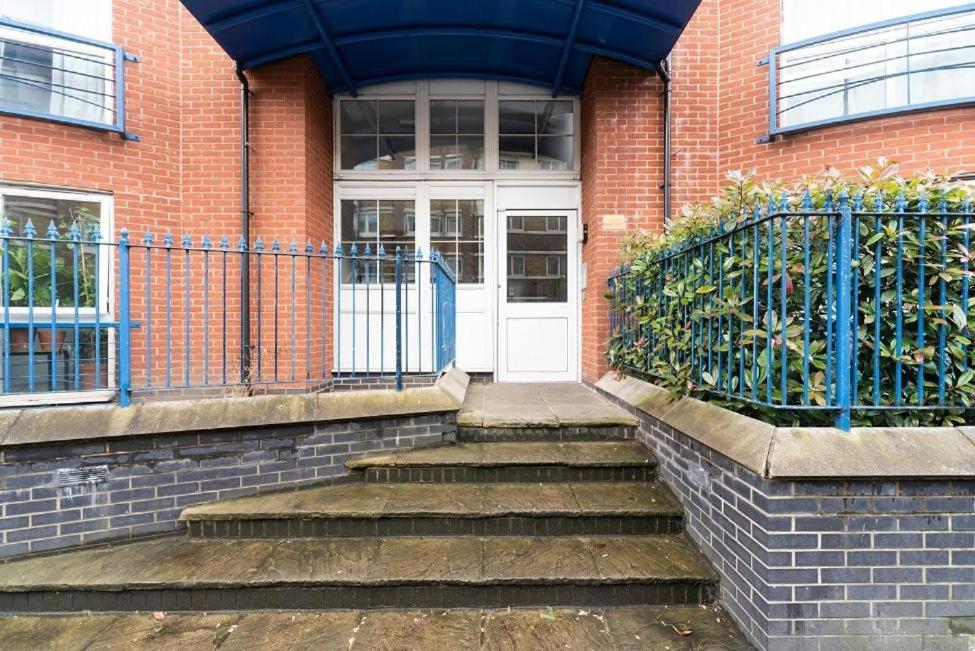 Lovely Penthouse Near Canary Wharf London Exterior photo